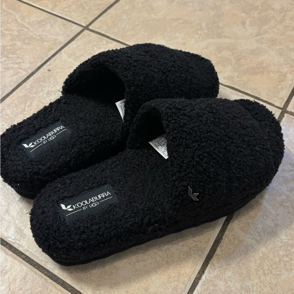 Koolaburra Black Women's Slippers